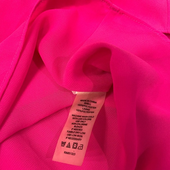 Vince Camuto Sleeveless High Low Hem Top - S - Picture 8 of 9